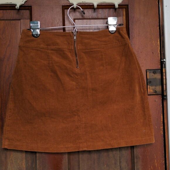2 for $20 Living Doll Rust Copper Corduroy Mini-Skirt w/Copper Buttons Sz M - Picture 4 of 8